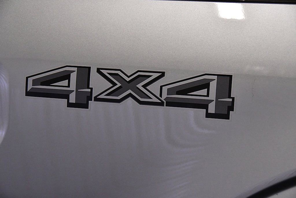 New 2026 Ford F150 XLT w/ Equipment Group 302A MID image 11