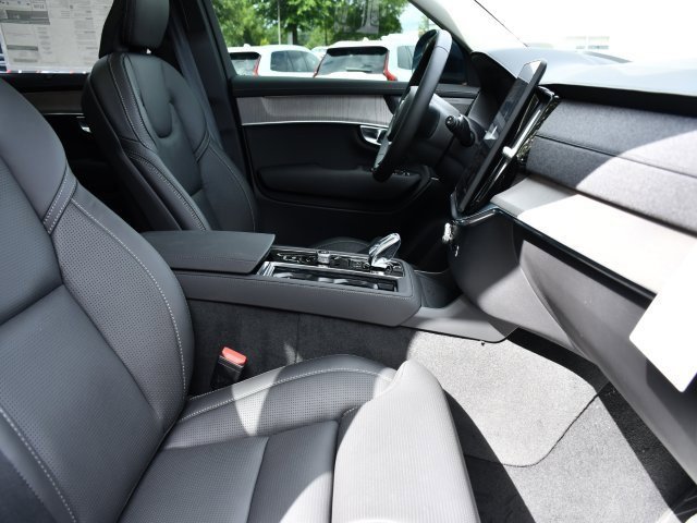 New 2026 Volvo XC90 B6 Ultra w/ Protection Package Premier image 31