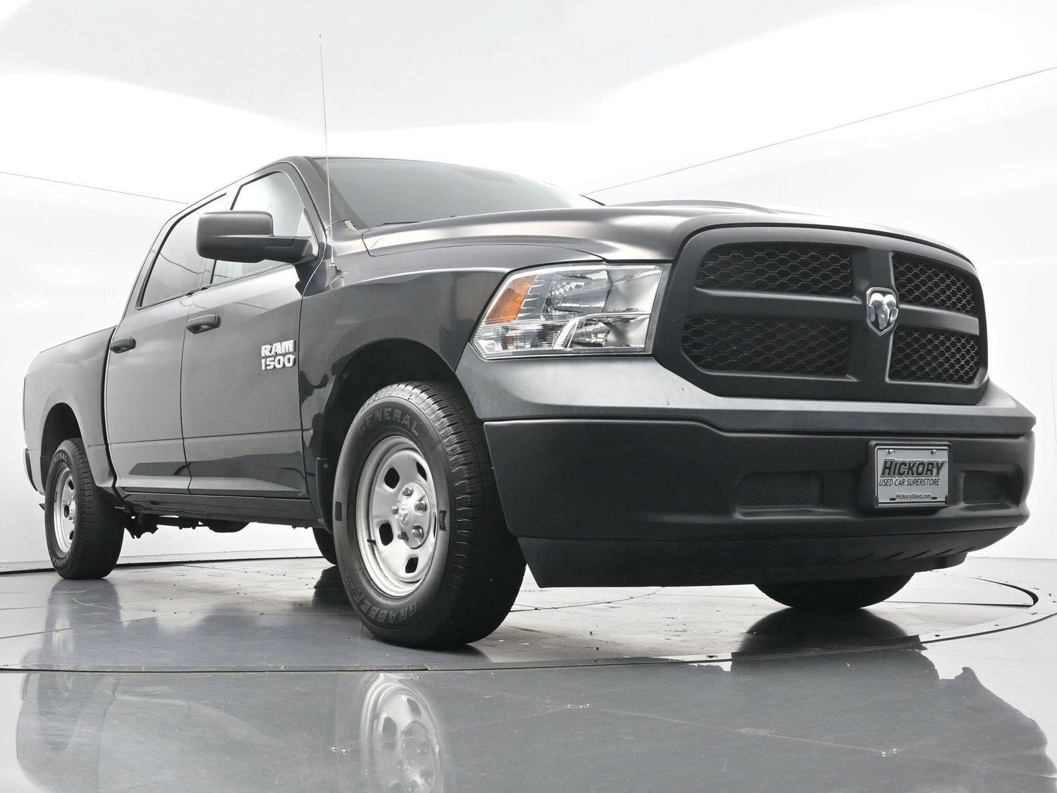 Used 2018 RAM 1500 Tradesman w/ Popular Equipment Group RWD image 41