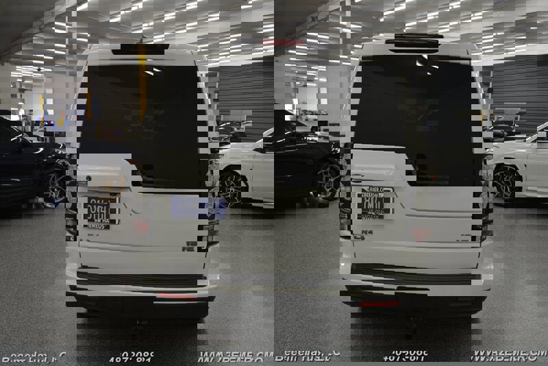 Used 2015 Land Rover LR4 HSE image 10