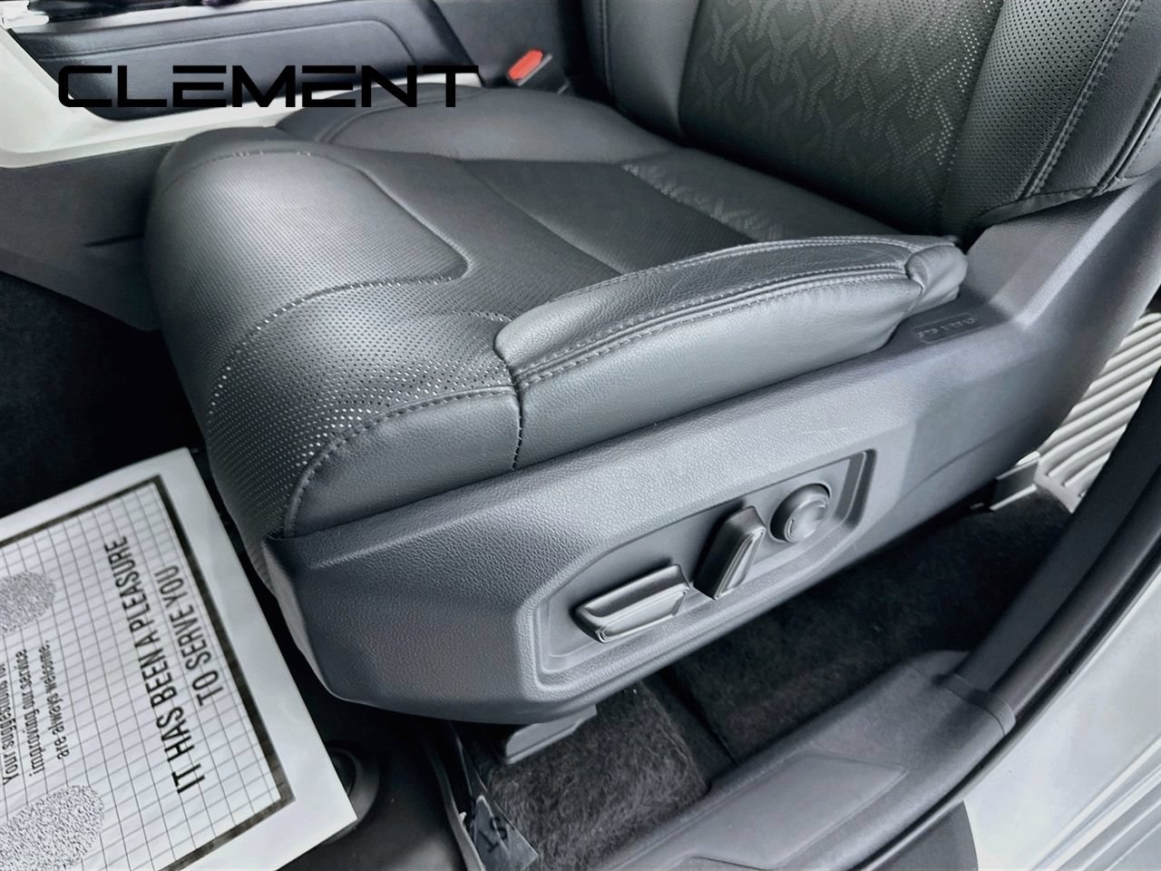 Used 2024 Toyota Tundra SR5 w/ SR5 Premium Package AWD/4WD image 28