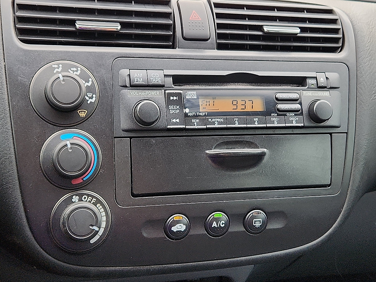 Used 2005 Honda Civic LX image 9