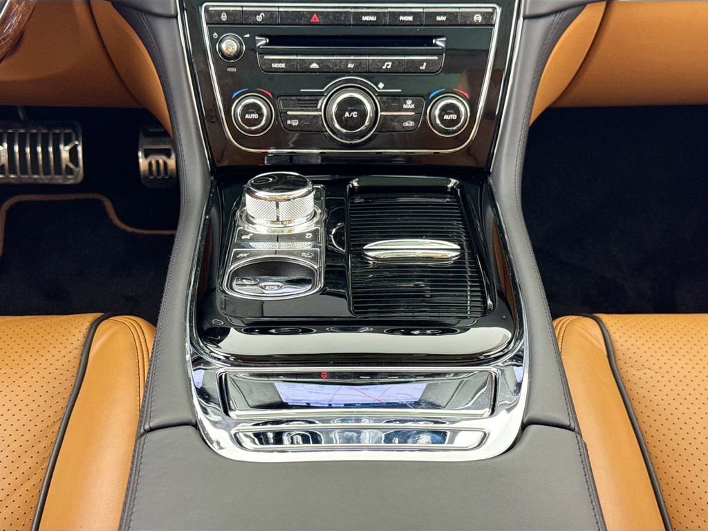Used 2014 Jaguar XJ L Supercharged image 12