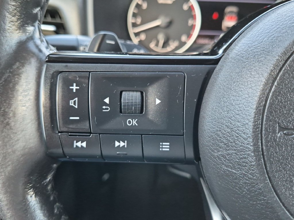 Used 2023 Nissan Rogue SV w/ SV Premium Package AWD/4WD image 15
