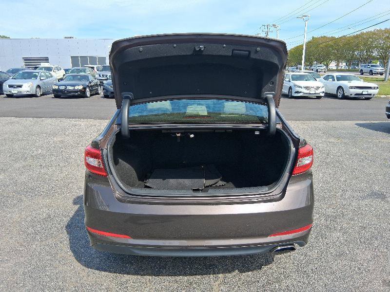 Used 2015 Hyundai Sonata SE w/ Option Group 09 FWD image 26