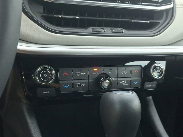 Used 2025 Jeep Compass Limited AWD/4WD image 15