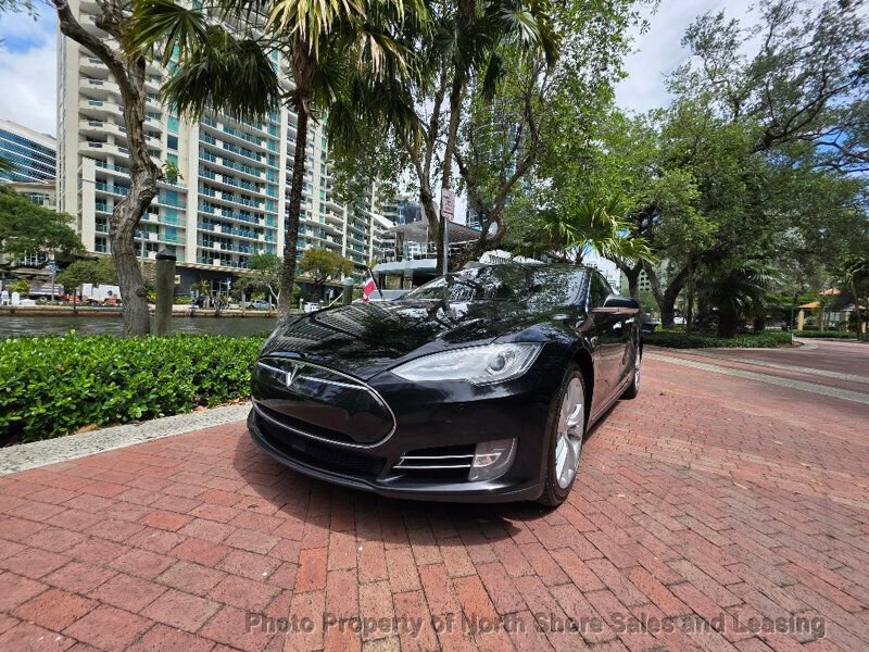 Used 2015 Tesla Model S P90D image 50