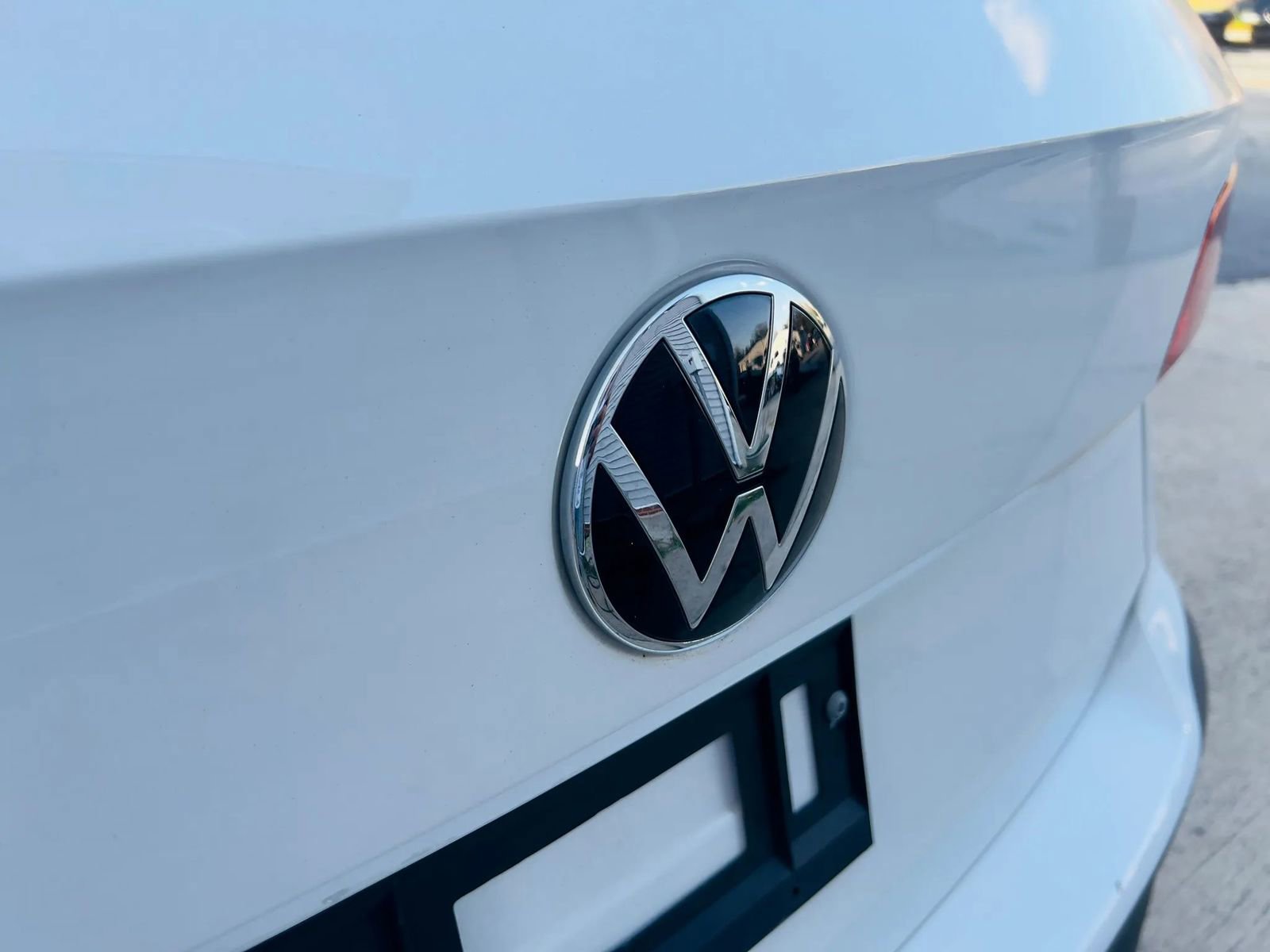 Used 2022 Volkswagen Taos S image 9