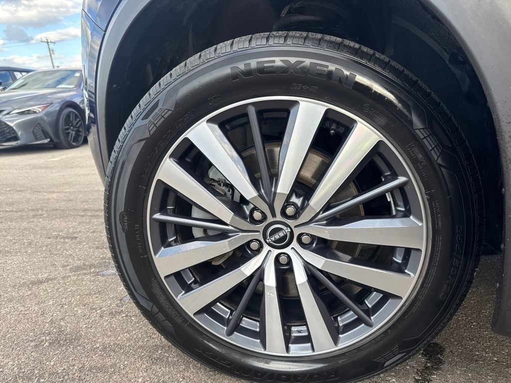 Used 2022 Nissan Pathfinder Platinum w/ Cargo Package image 29