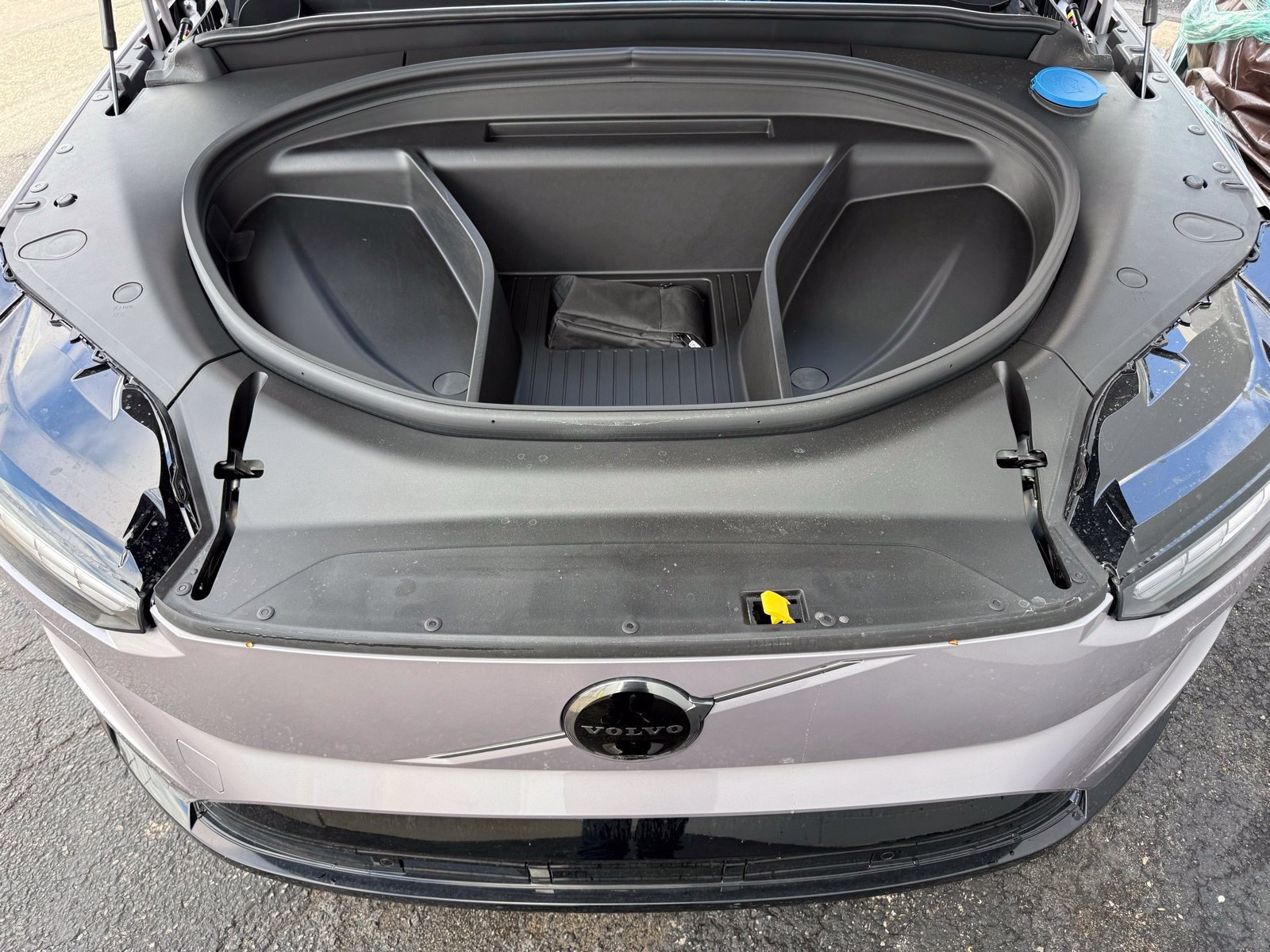 New 2026 Volvo EX90 Ultra AWD/4WD image 42