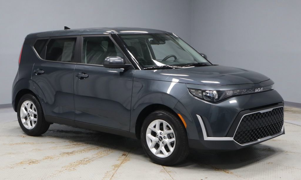Used 2025 Kia Soul LX w/ LX Technology Package