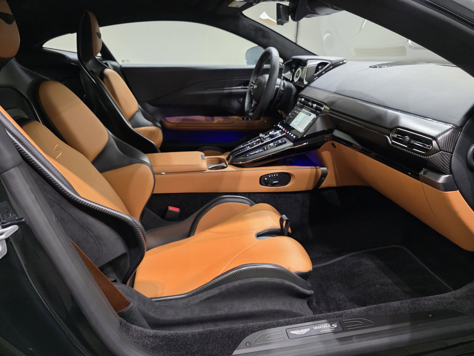 New 2026 Aston Martin V8 Vantage S image 20