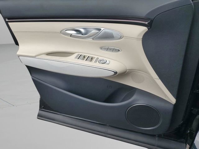 New 2026 Genesis GV70 2.5T Advanced w/ G1 Accessory Package image 28