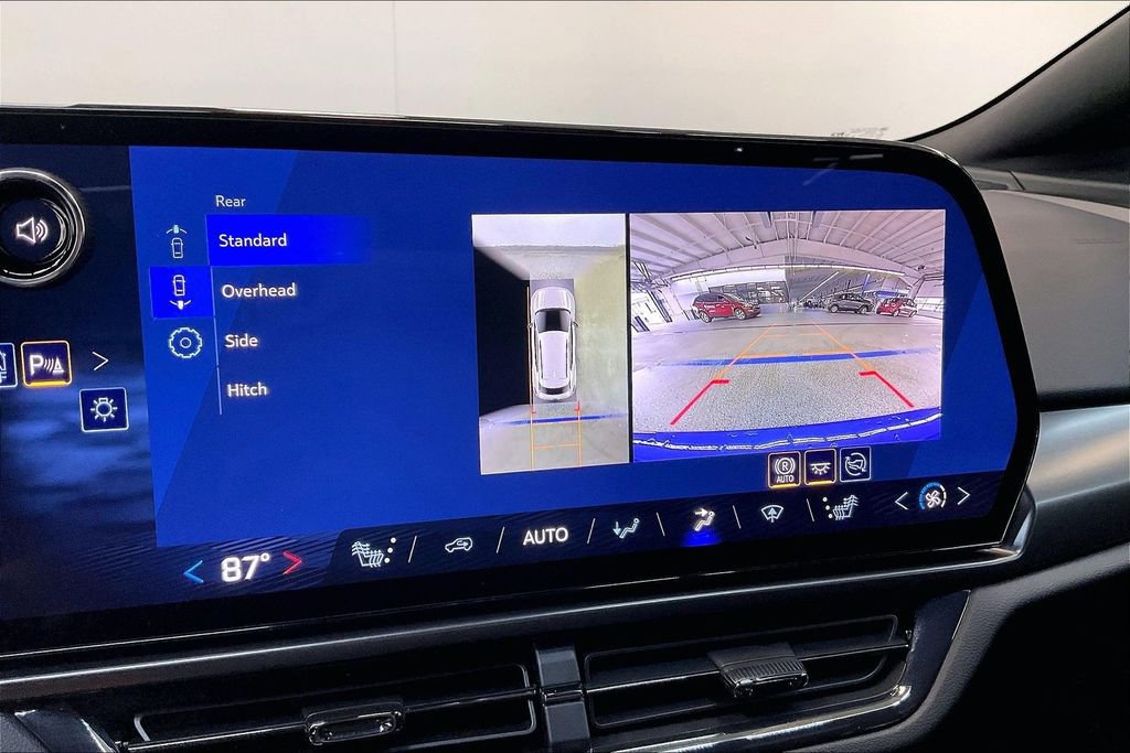 Used 2026 Chevrolet Equinox EV RS AWD/4WD image 16