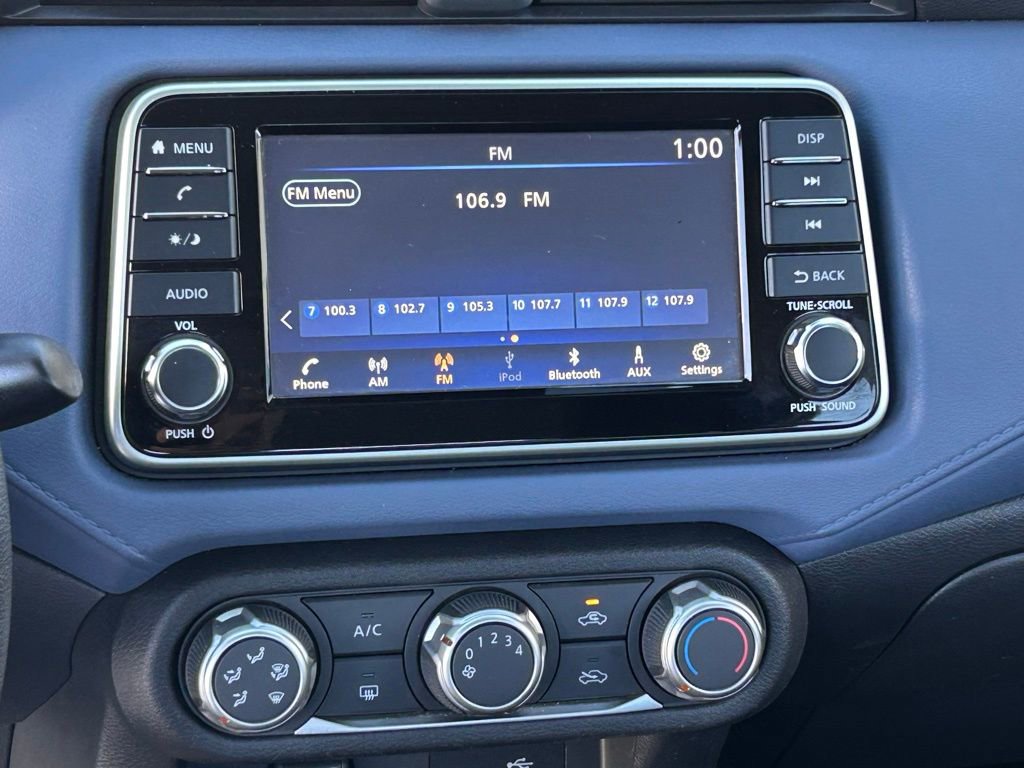 Used 2023 Nissan Versa SV image 21