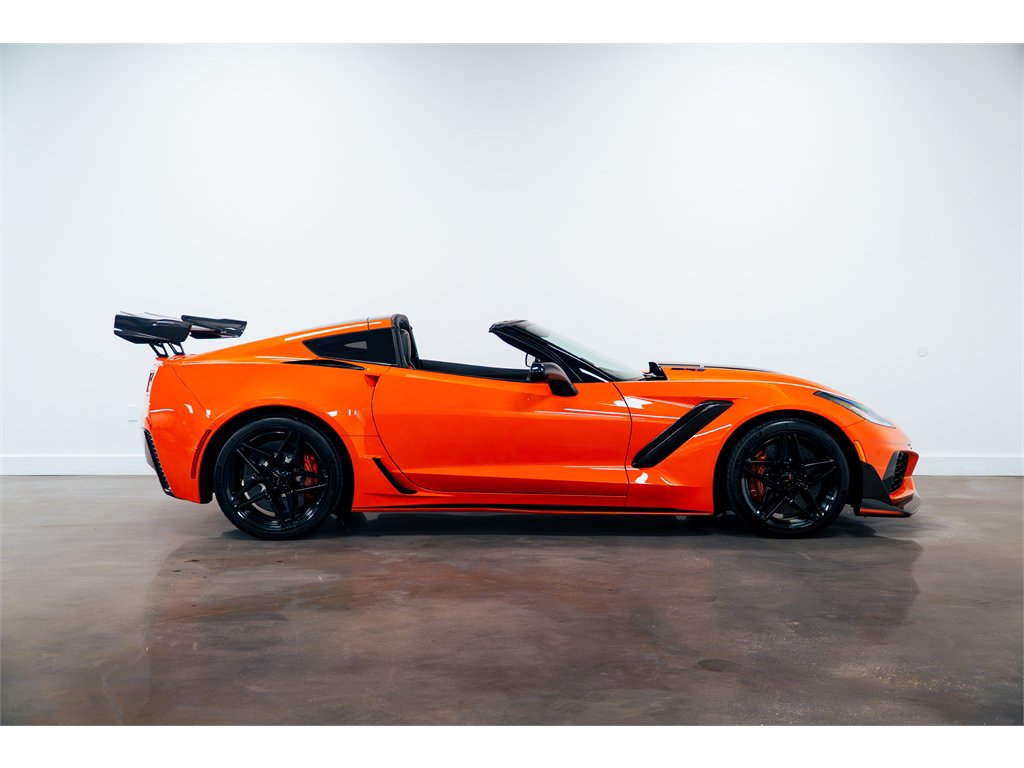Used 2019 Chevrolet Corvette ZR1 RWD image 4