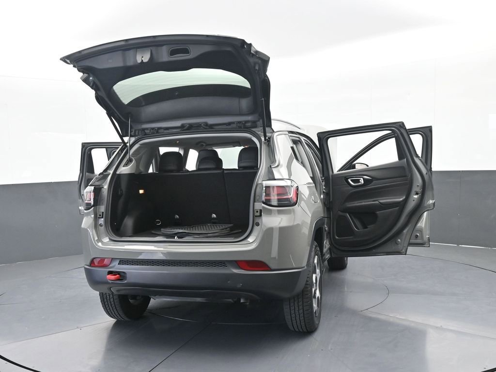 Used 2022 Jeep Compass Trailhawk w/ Trailhawk Elite Group image 71