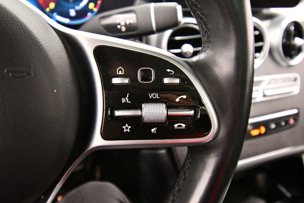 Used 2022 Mercedes-Benz GLC 300 4MATIC image 22