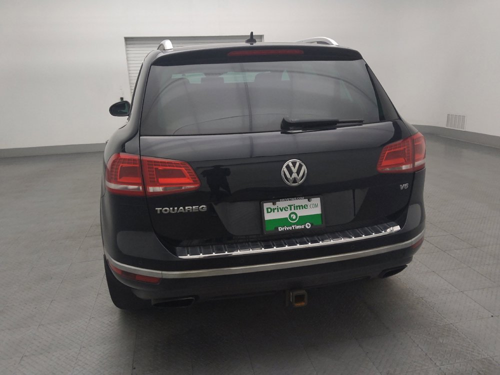 Used 2016 Volkswagen Touareg Sport image 6