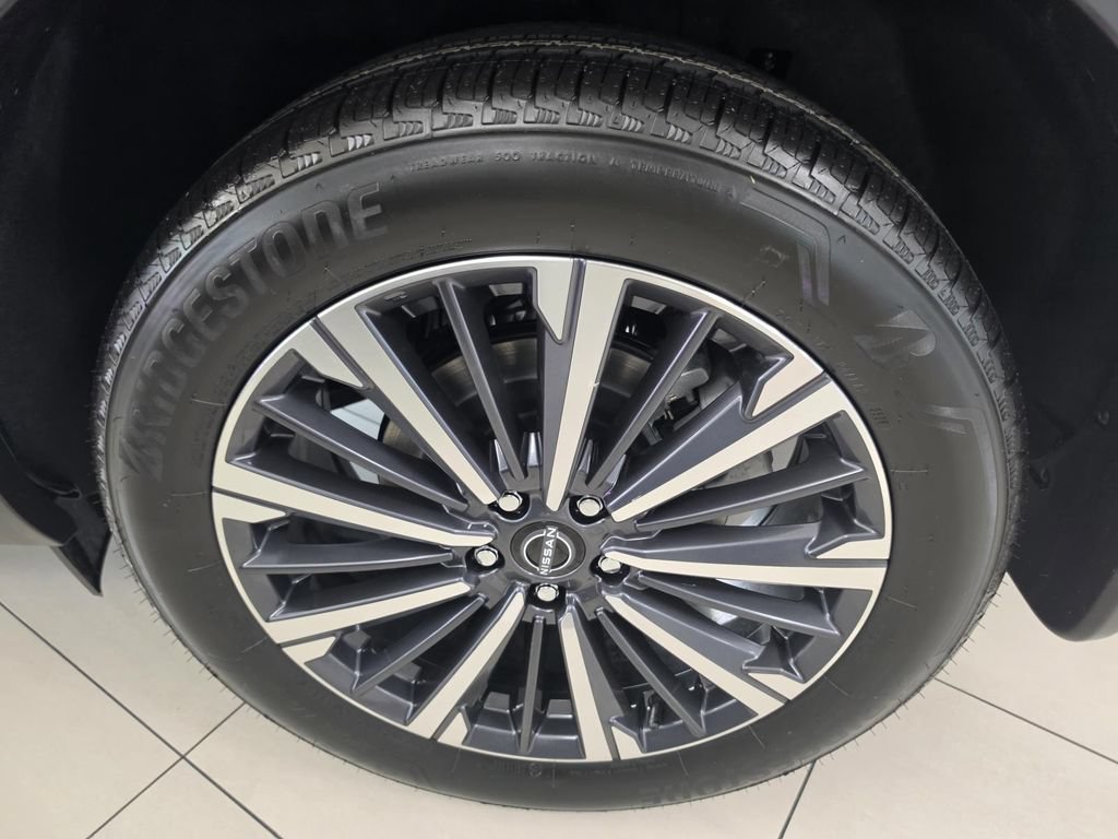 New 2026 Nissan Pathfinder Platinum FWD image 7