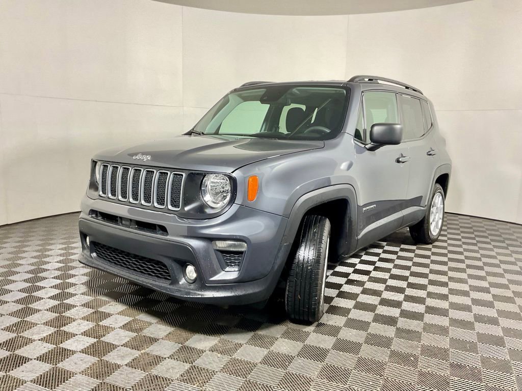Used 2022 Jeep Renegade Latitude image 2