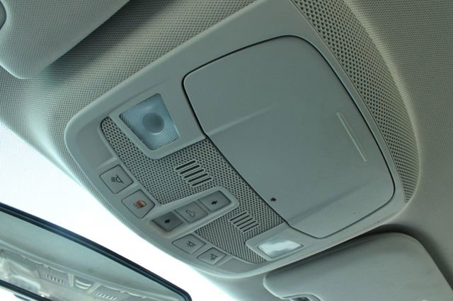 Used 2015 Ford Fusion SE FWD image 27