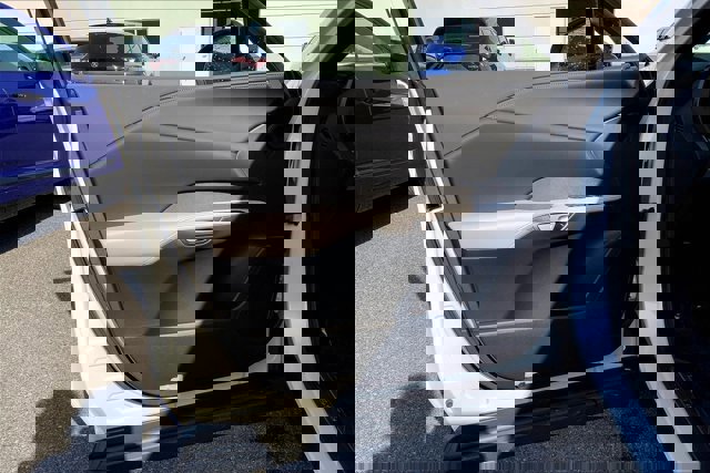 Used 2025 Lexus RX 350 Premium w/ Accessory Package image 23