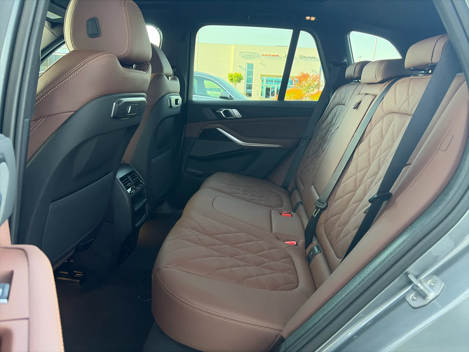 New 2026 BMW X5 xDrive40i w/ M Sport Package AWD/4WD image 11