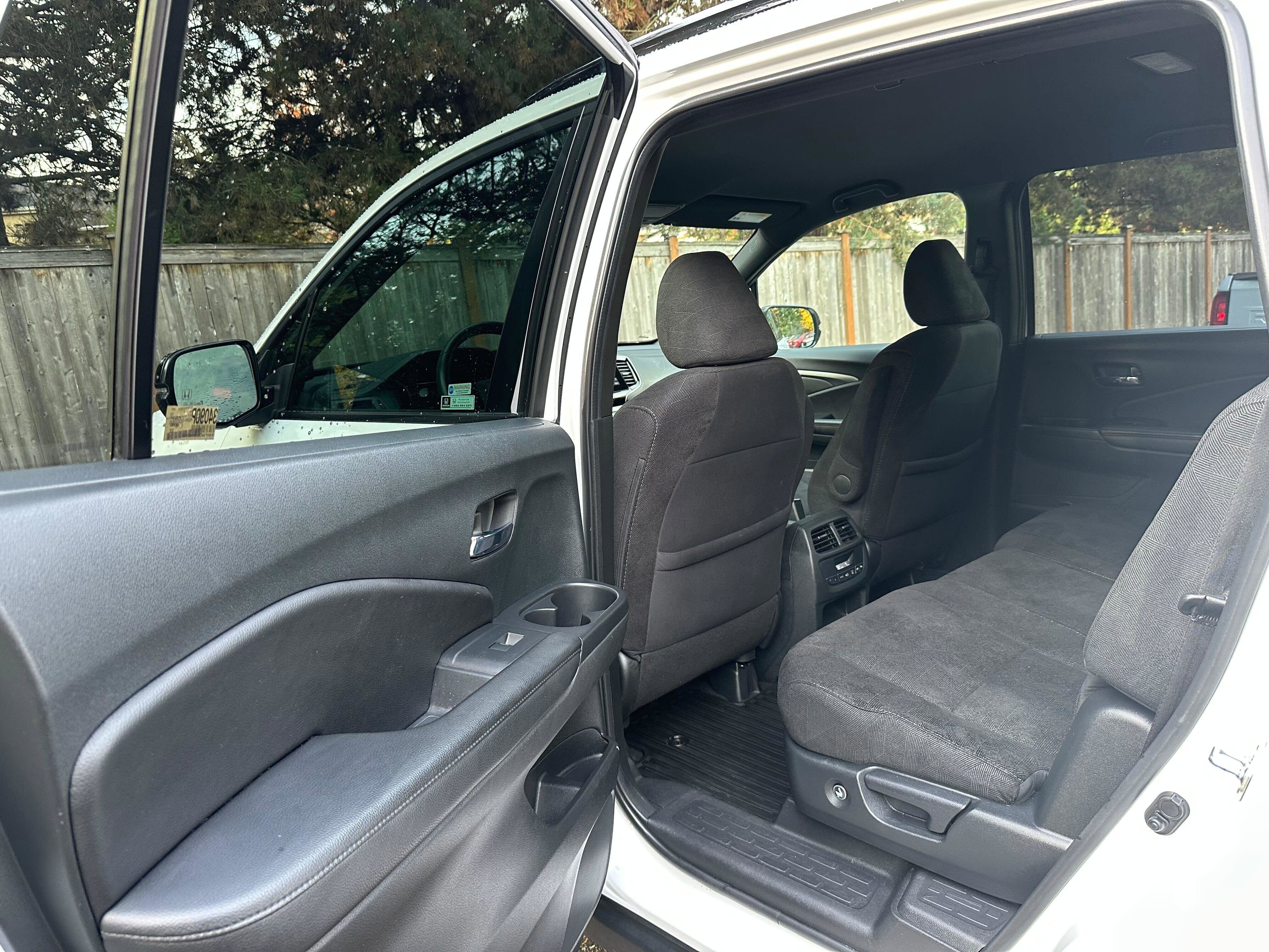 Used 2022 Honda Pilot Sport image 13