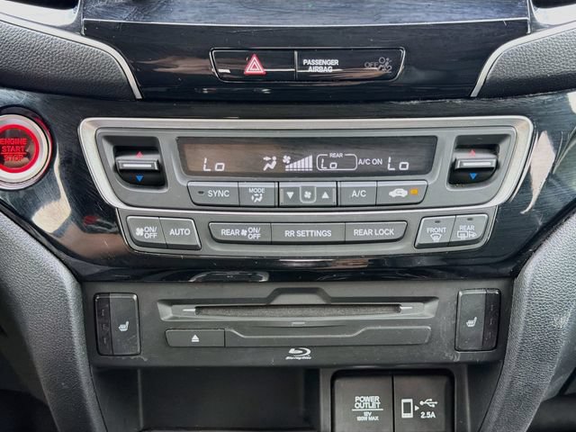 Used 2021 Honda Pilot Touring image 35