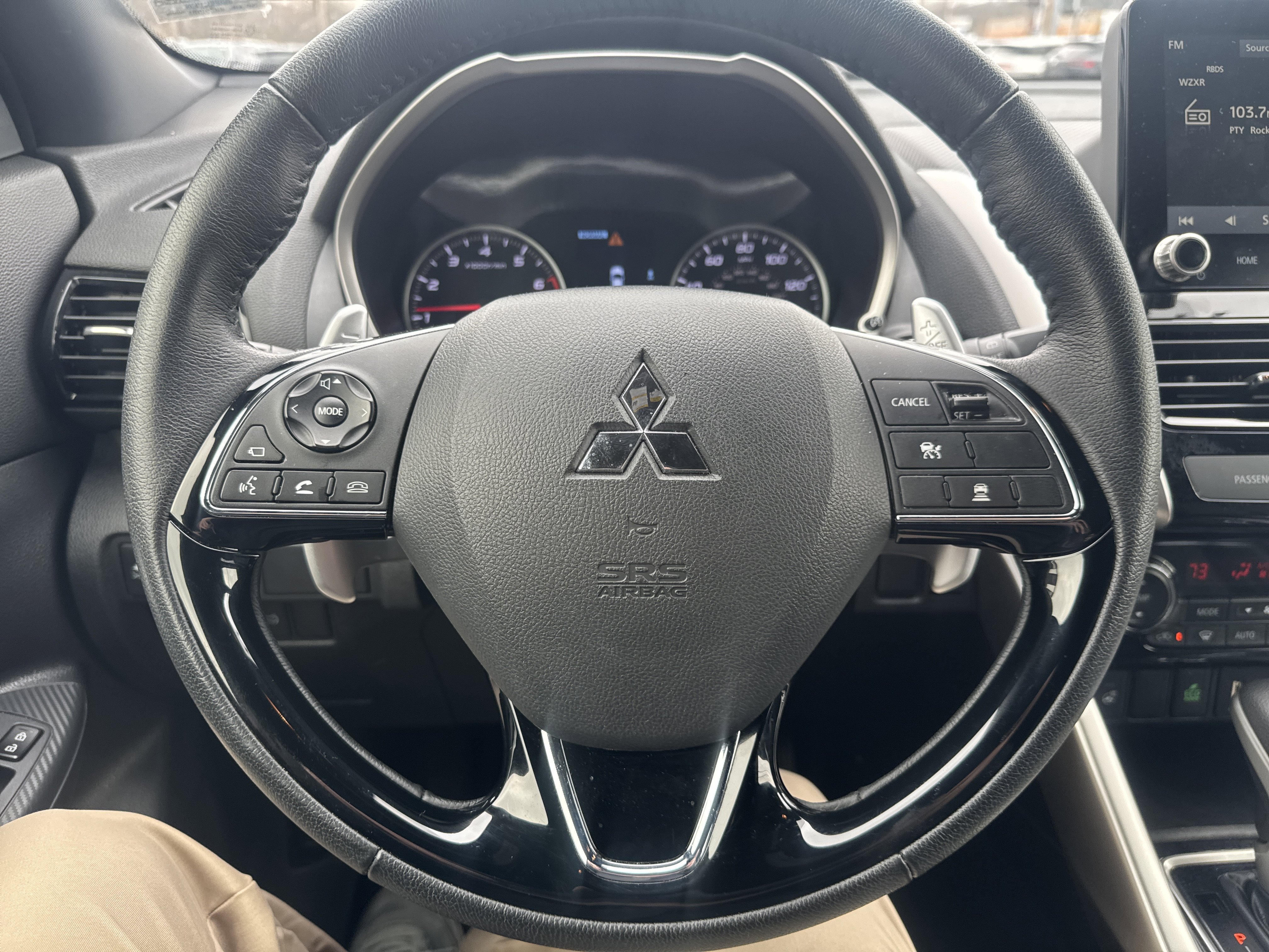 Used 2025 Mitsubishi Eclipse Cross SEL image 17