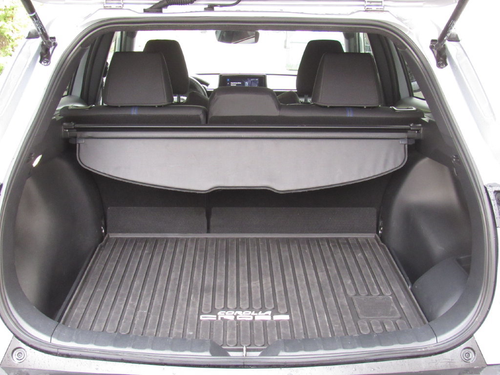 Certified 2025 Toyota Corolla Cross AWD Hybrid w/ Moonroof Package image 19
