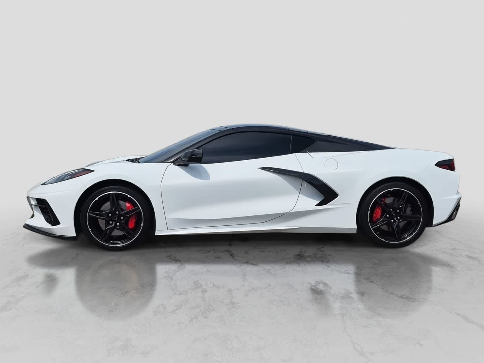 Used 2020 Chevrolet Corvette Stingray Coupe w/ Z51 Performance Package RWD image 5