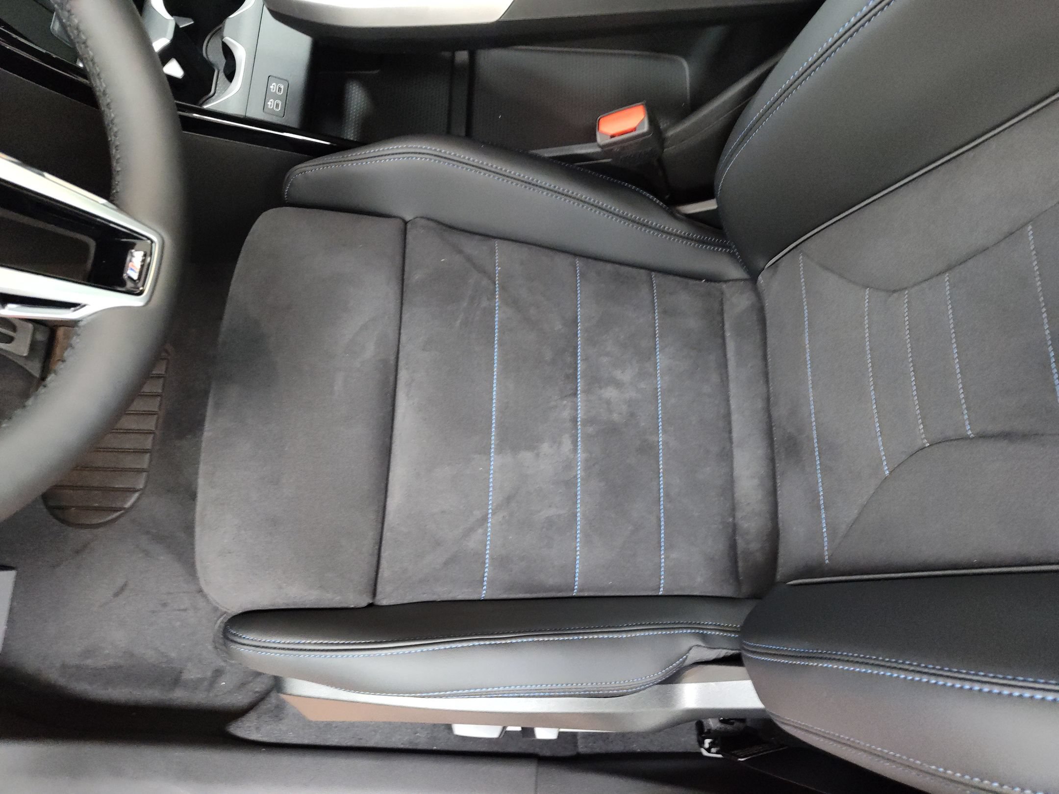 Used 2026 BMW X1 xDrive28i w/ M Sport Package AWD/4WD image 26