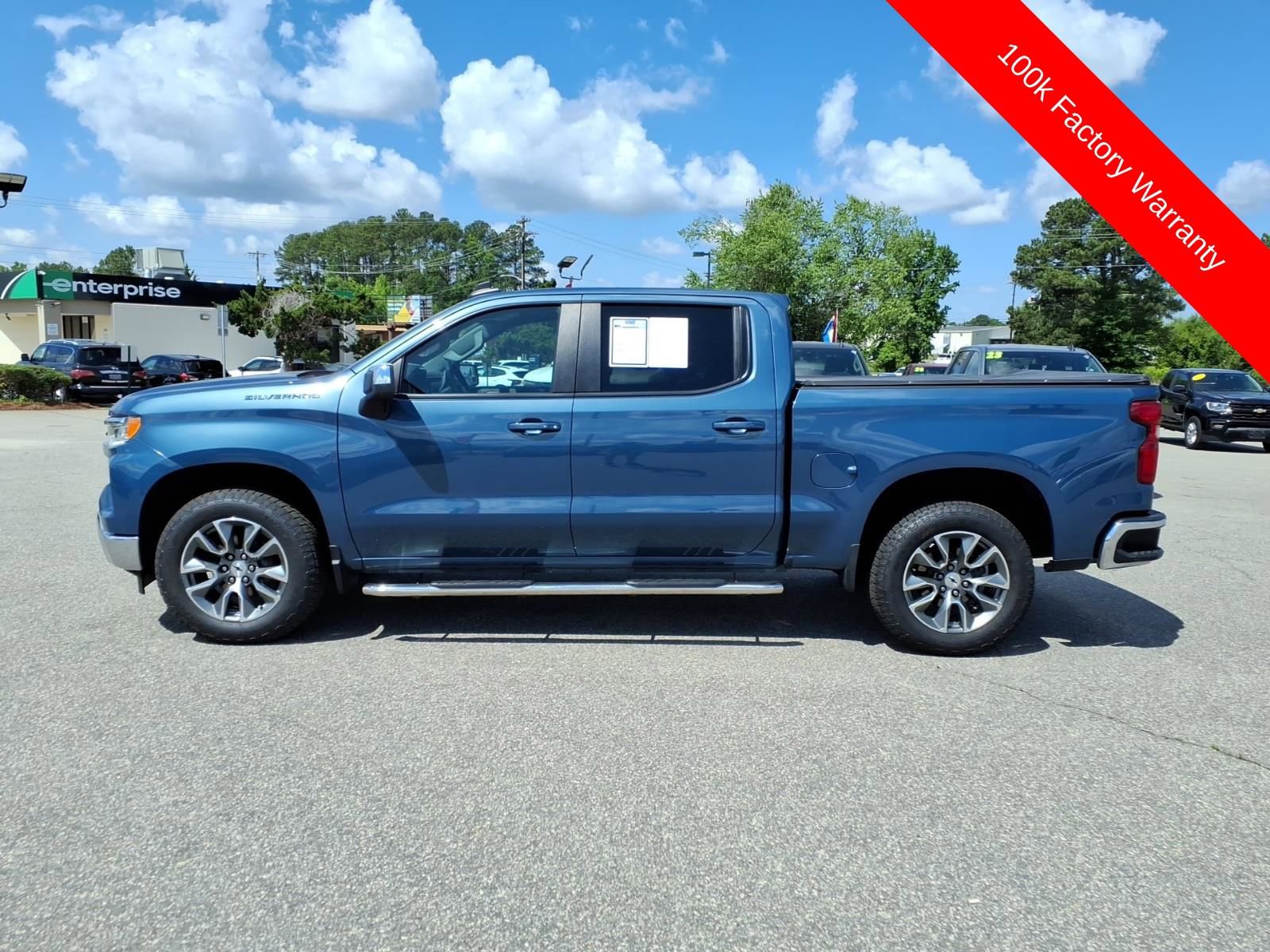 Used 2024 Chevrolet Silverado 1500 LT AWD/4WD image 2