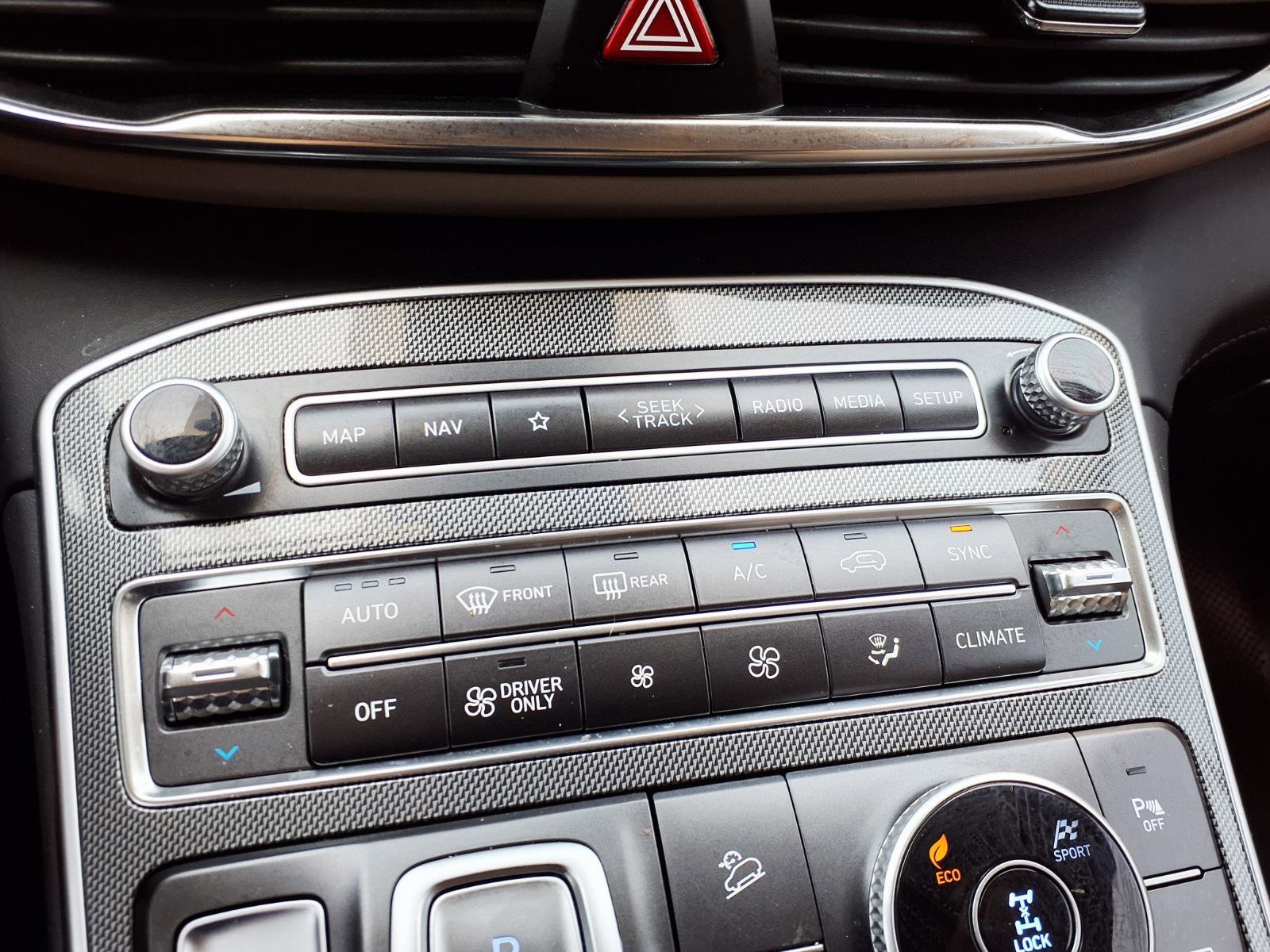 Certified 2023 Hyundai Santa Fe SEL Premium AWD/4WD image 24