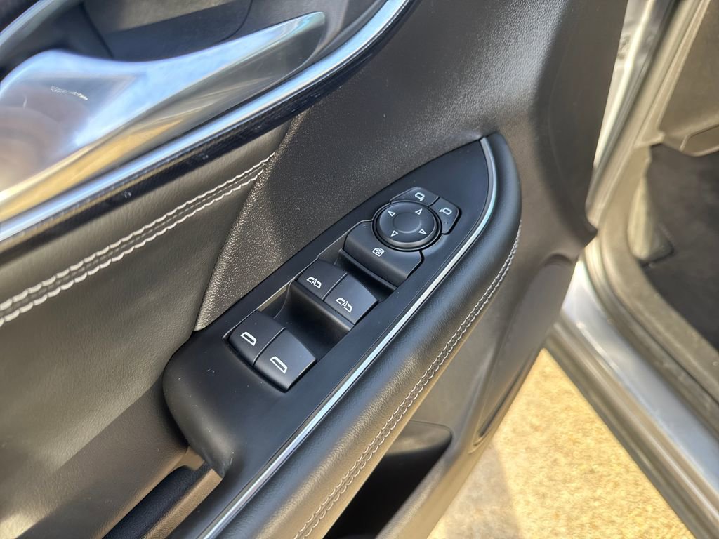 Used 2021 Buick Envision Preferred image 14