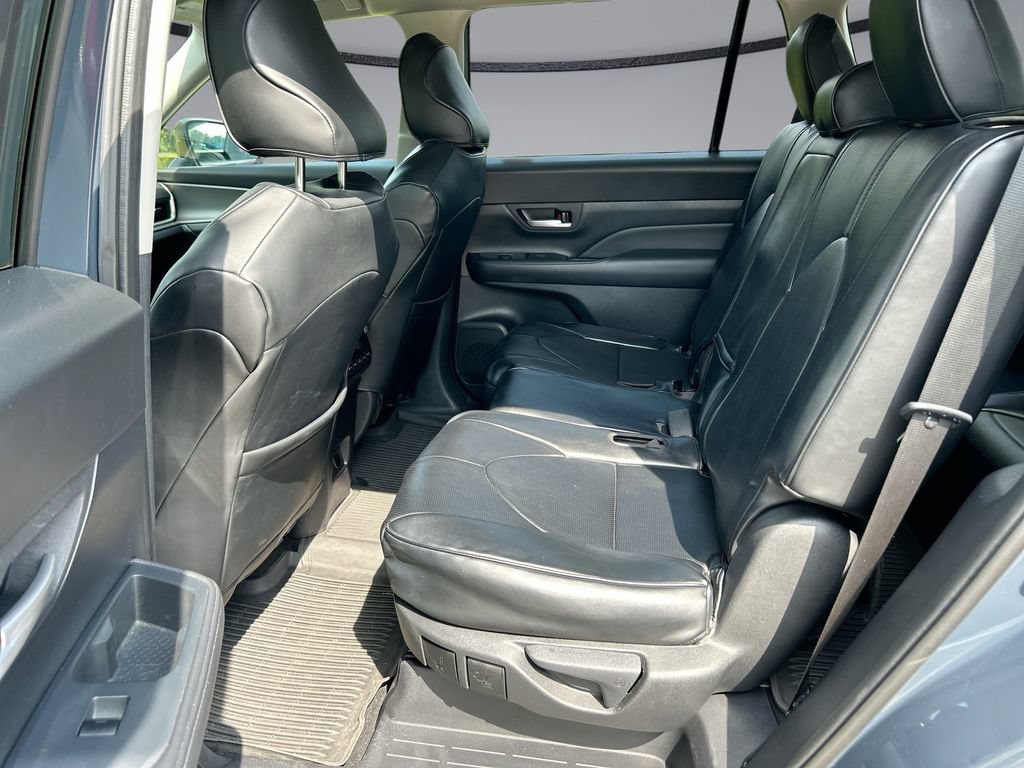 Used 2025 Toyota Grand Highlander FWD image 30