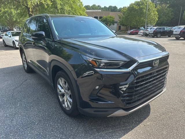 Used 2025 Toyota Grand Highlander AWD Hybrid image 3