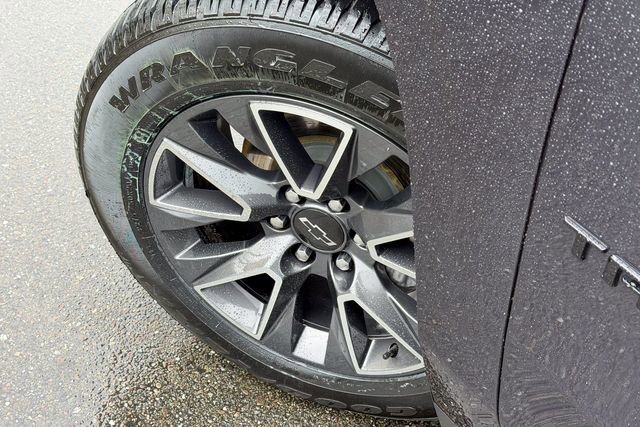 Used 2022 Chevrolet Tahoe Z71 w/ Luxury Package image 13