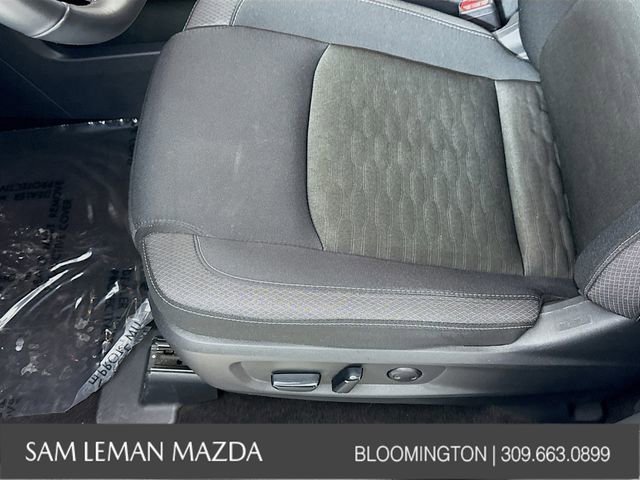 Used 2025 Nissan Pathfinder SV image 18