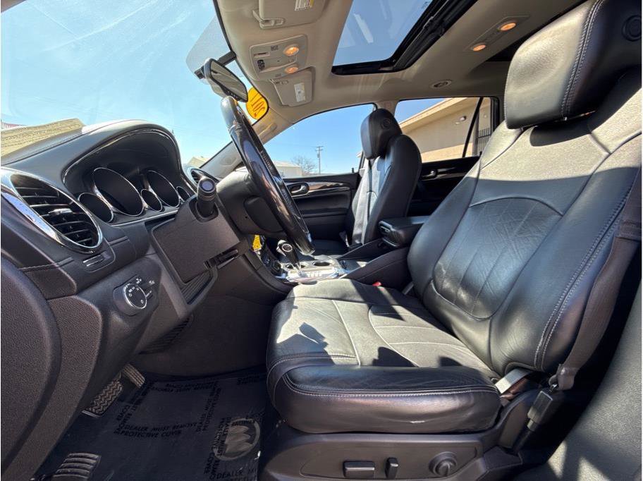 Used 2017 Buick Enclave Leather image 6