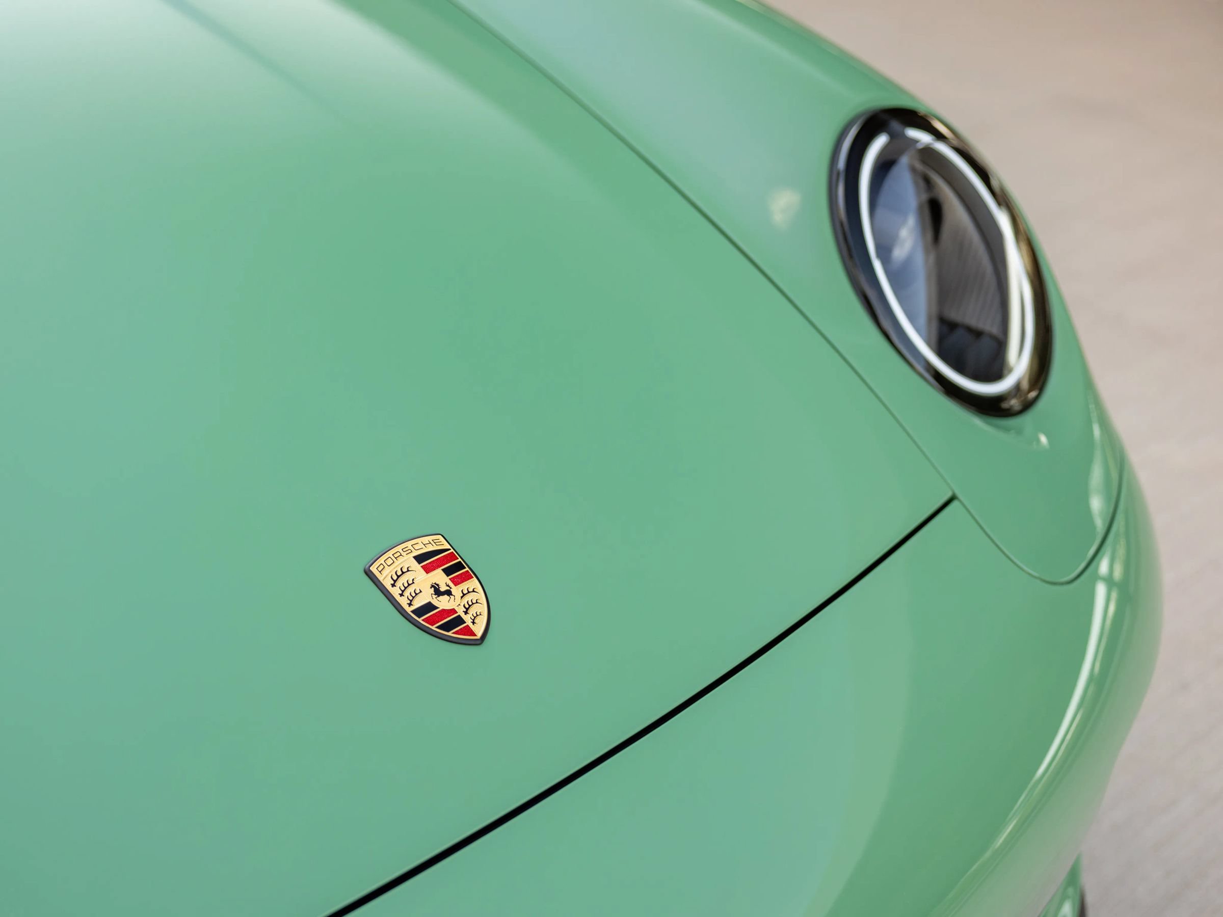 Used 1995 Porsche 911 Coupe image 37
