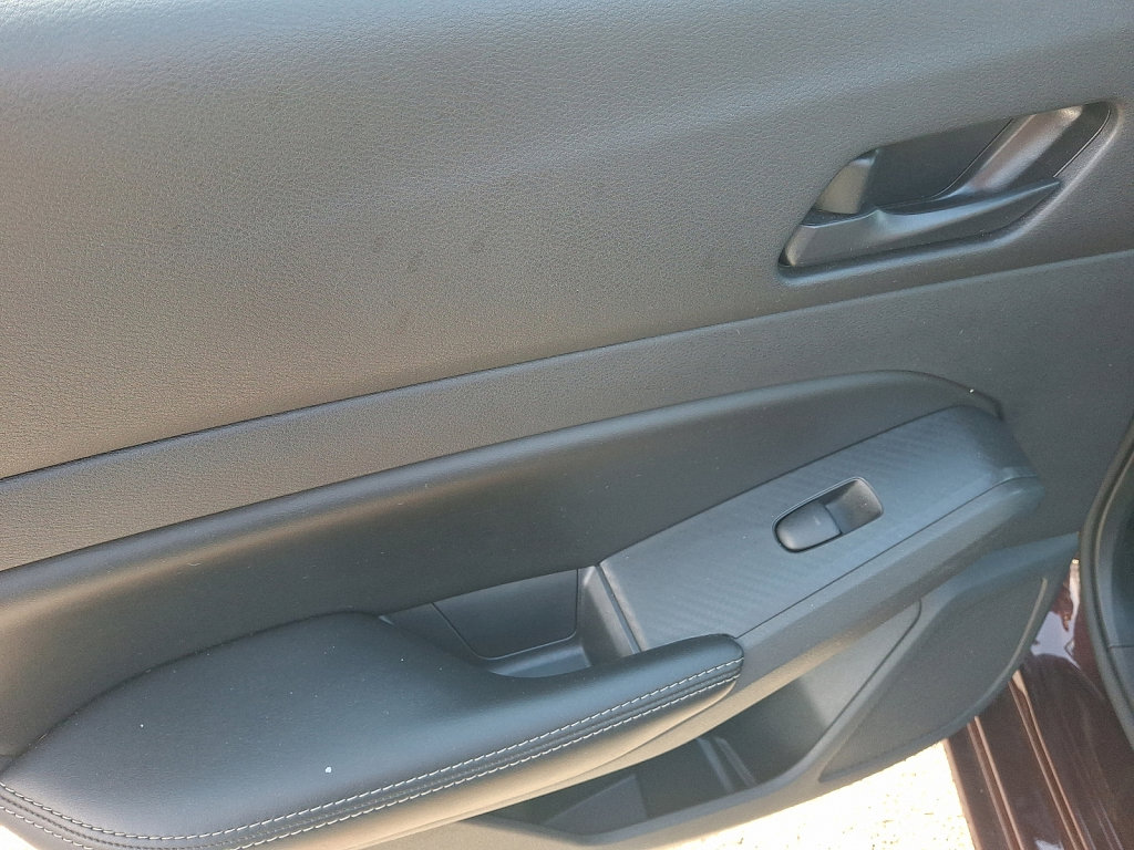 Used 2024 Nissan Altima 2.5 SV image 19