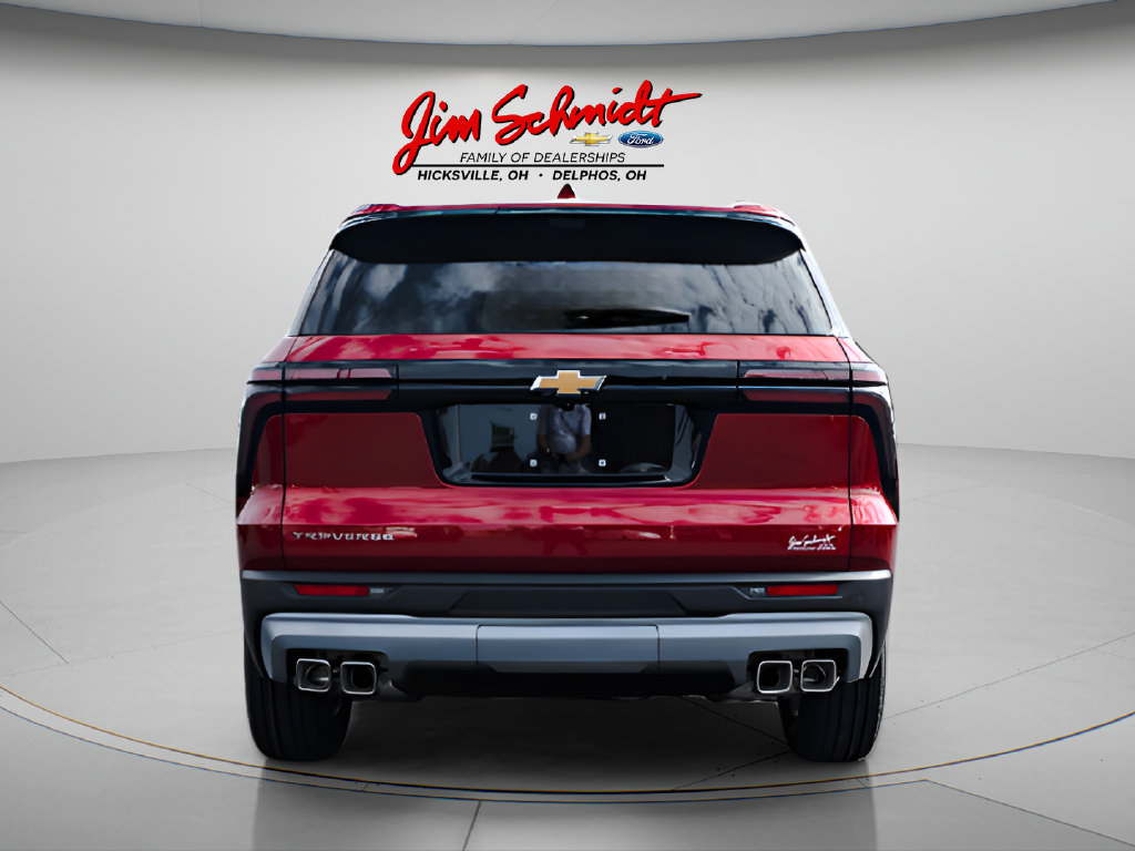New 2027 Chevrolet Traverse LT w/ Driver Confidence Package FWD image 5