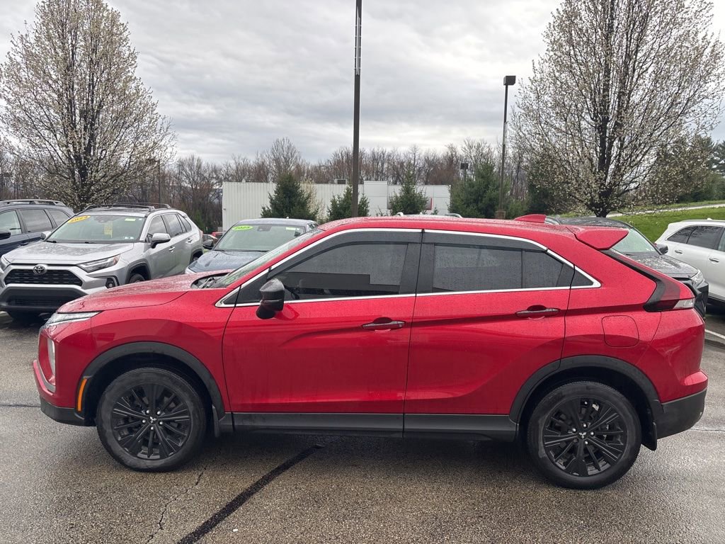 Used 2022 Mitsubishi Eclipse Cross LE image 4