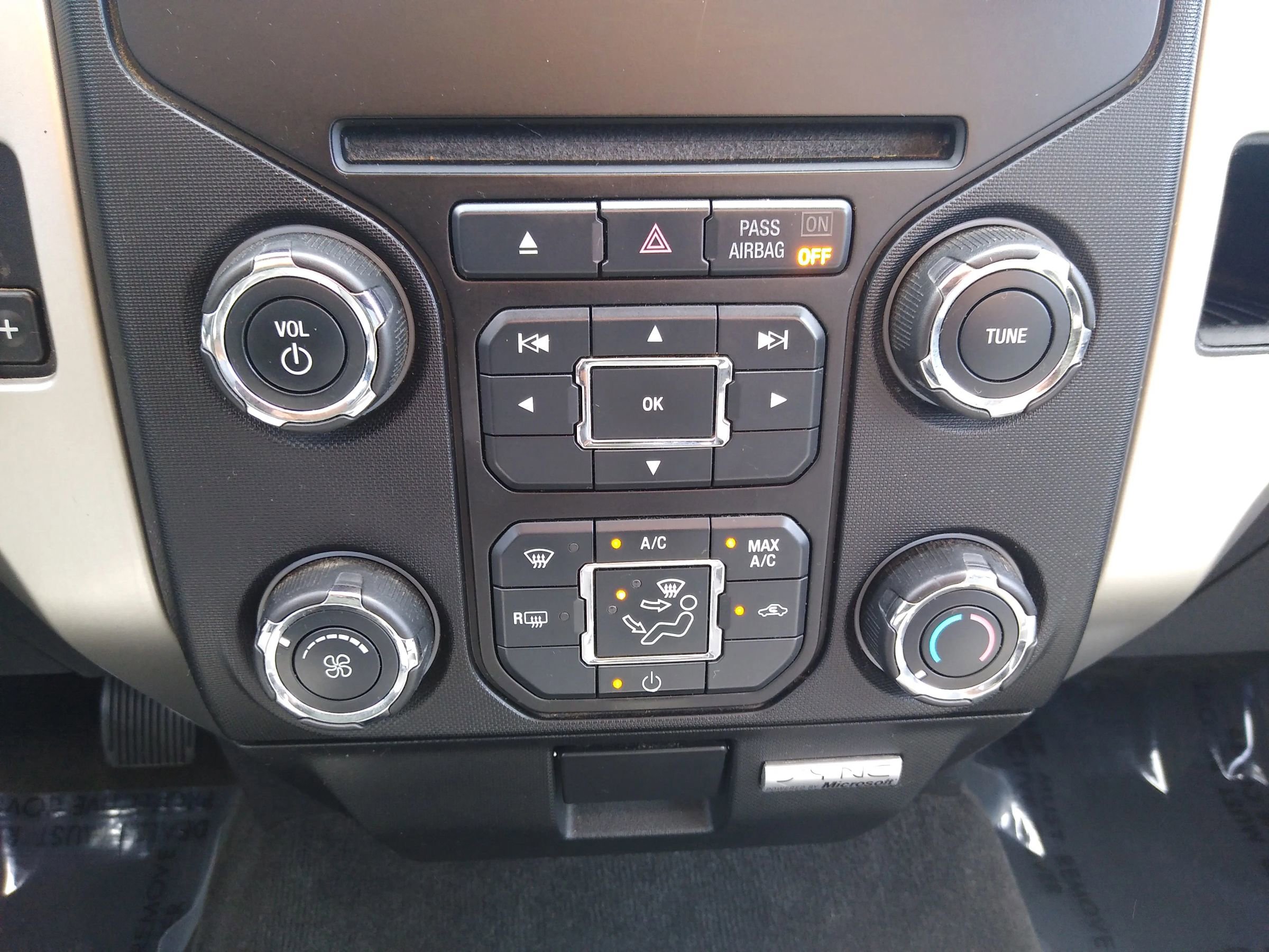 Used 2013 Ford F150 XLT w/ XLT Chrome Pkg image 20