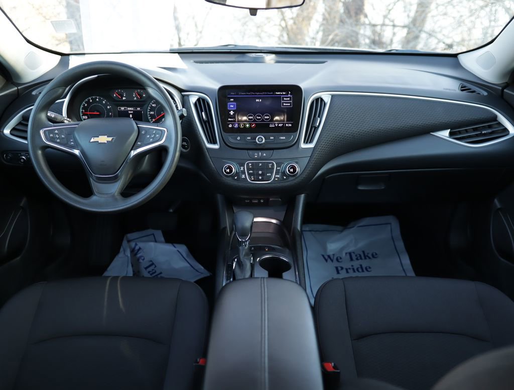 Used 2025 Chevrolet Malibu LT FWD image 18