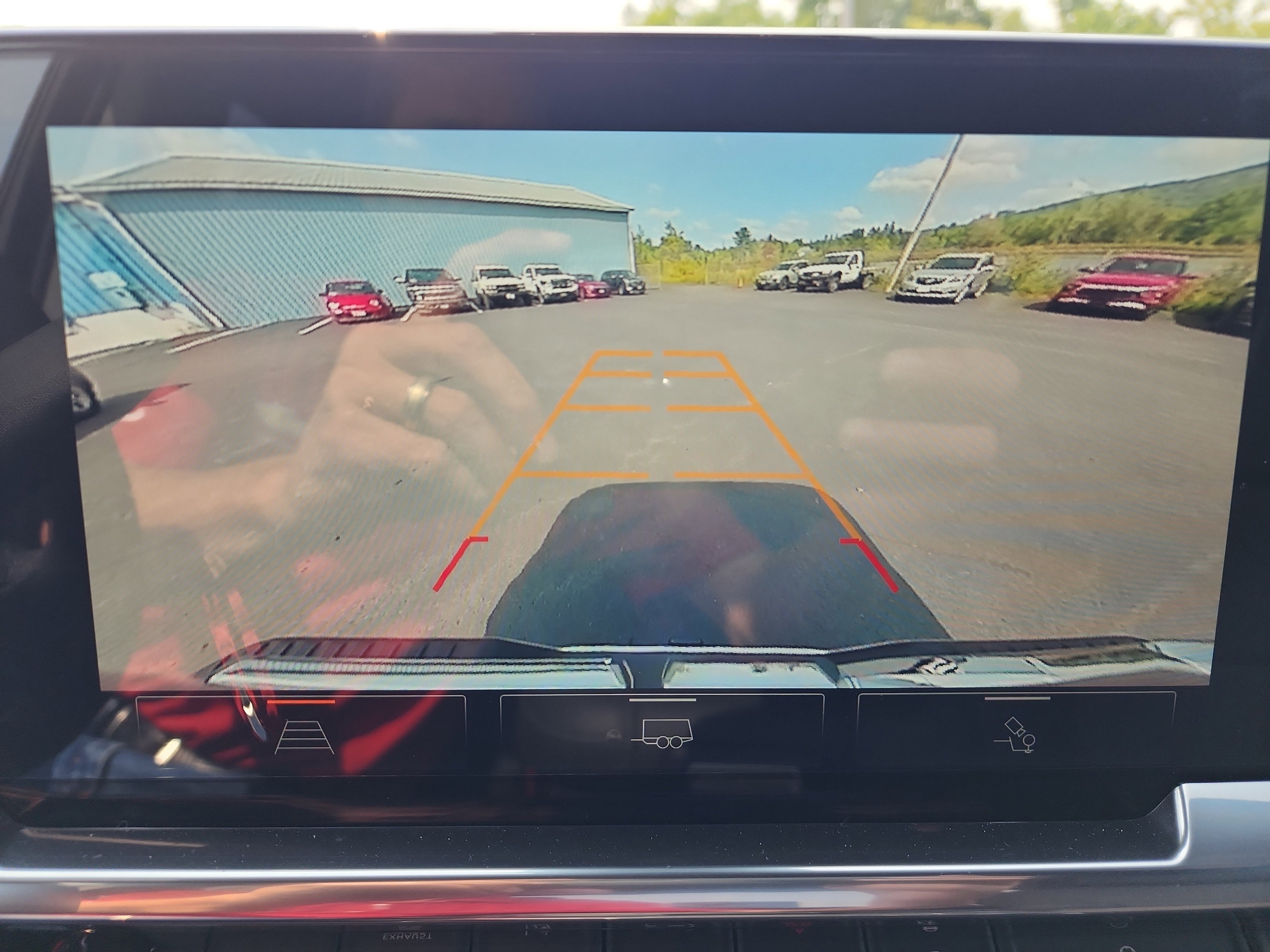 New 2026 GMC Sierra 2500 SLT w/ SLT Convenience Package image 19