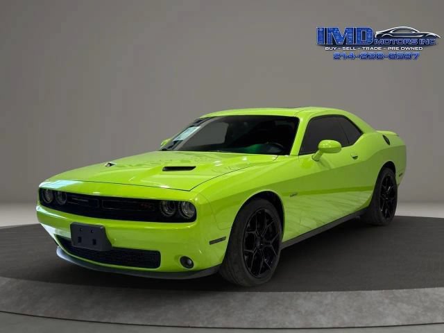 Used 2015 Dodge Challenger R/T Plus RWD image 1